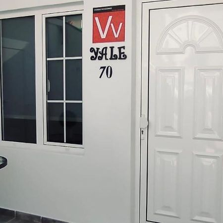 Apartamento Yale Tias Bagian luar foto