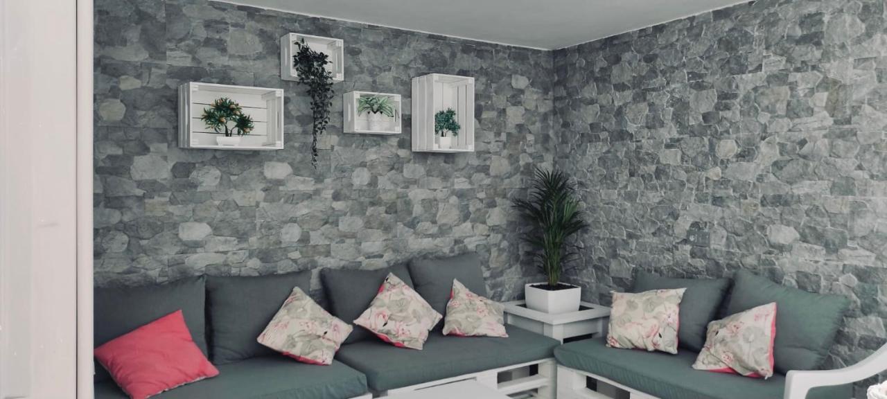Apartamento Yale Tias Bagian luar foto